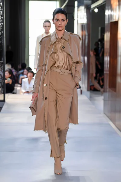 Look 40